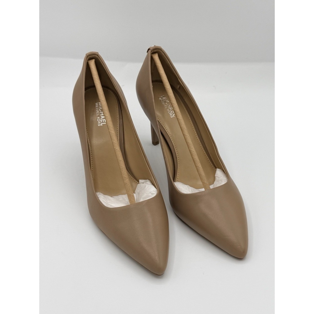 michael‎ kors dorothy flex pump Women's 7 Tan NWB